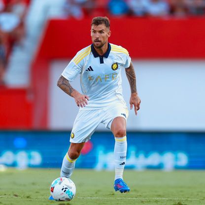 "التوقيت المثالي".. مارتينيز يكشف سبب رحيله عن برشلونة وتفاصيل عرض النصر