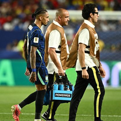 لماذا يشعر برشلونة بالقلق بعد انضمام رافينيا لمنتخب البرازيل؟