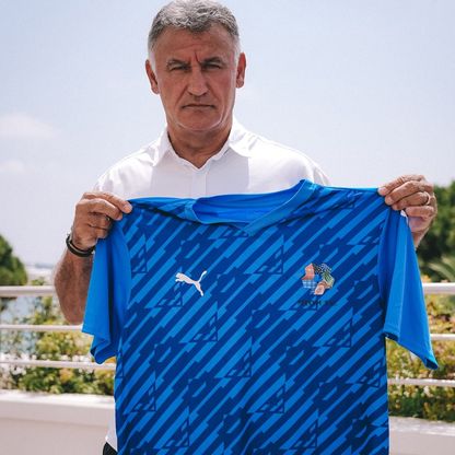 نيوم يتعاقد رسمياً مع المدرب غالتييه ويفاوض نجم يوفنتوس