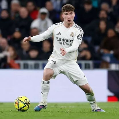 ريال مدريد يقرر إيقاف لاعبه المتمرد