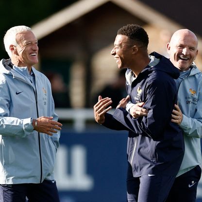 قائمة فرنسا لمواجهتي أذربيجان وأيسلندا في تصفيات كأس العالم 2026