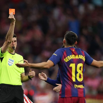 لجنة حكام الليغا: لاعب برشلونة كان يستحق الطرد أمام أتلتيكو مدريد