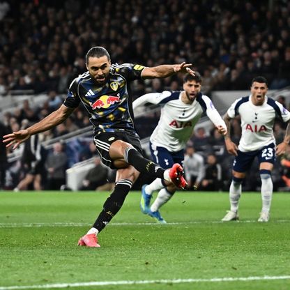 شاهد.. توتنهام على حافة الهاوية بعد تعادل محبط مع ليدز في الدوري الإنجليزي