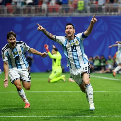 ليونيل ميسي يحتفل بهدفه في مباراة الأرجنتين ومصر بكأس العالم - 7 يوليو 2026