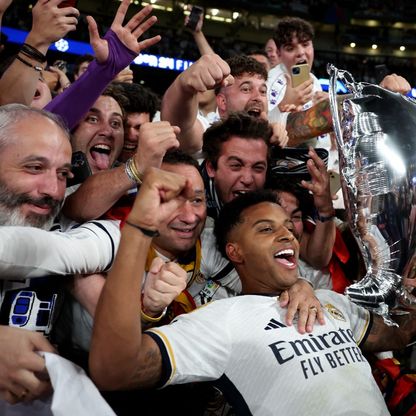 برنابيو مرة أخرى.. فيديو يلهب حماس مشجعي ريال مدريد قبل موقعة أرسنال