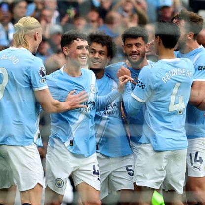 سيتي يعبر بيرنلي بهدفين عكسيين وتشيلسي يسقط قبل لقاء مورينيو