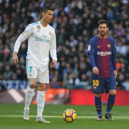 الذكاء الاصطناعي يختار أفضل تشكيلة كرة قدم في التاريخ