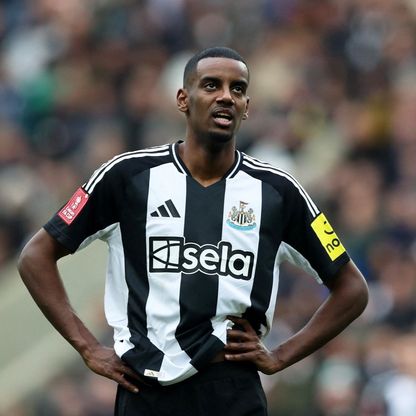 نيوكاسل يرد بقوة على إيزاك ويؤكد أن باب الرحيل مغلق