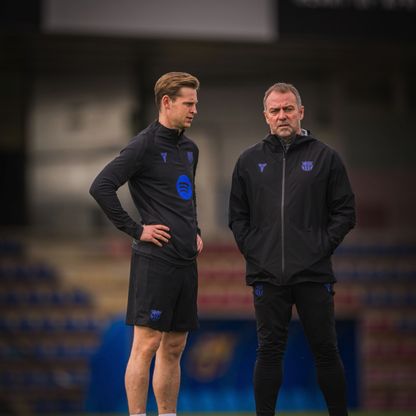 برشلونة يؤكد إصابة فرينكي دي يونغ وغيابه لفترة طويلة