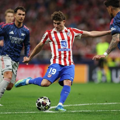 سيميوني يجري تغييراً واحداً على تشكيلة أتلتيكو مدريد أمام أرسنال