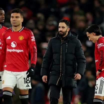 ماذا قال لاعبو مانشستر يونايتد بعد إقالة المدرب أموريم؟