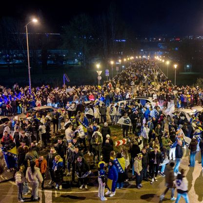 دموع واحتفالات.. تأهل البوسنة لكأس العالم يهز البلاد