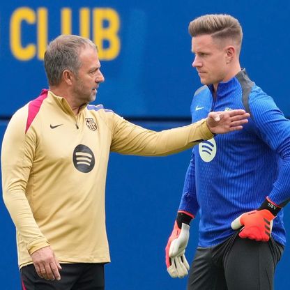 فليك "يحترم" تير شتيغن ويرفض "التورّط بنزاعه" مع برشلونة