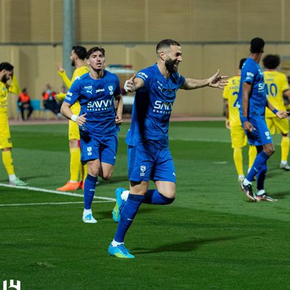 شاهد.. الهلال يكتسح الحزم ويصبح على بُعد 5 نقاط من النصر