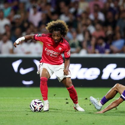 تقرير: أرسنال يراقب ماليك فوفانا جناح ليون والسعر 40 مليون يورو