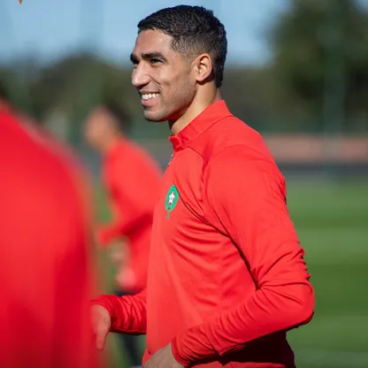 أشرف حكيمي خلال تدريب المغرب استعداداً لكأس الأمم الإفريقية - 18 ديسمبر 2025