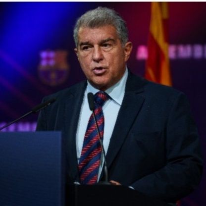 لابورتا يرد على دعم تشافي لمنافسه في انتخابات برشلونة