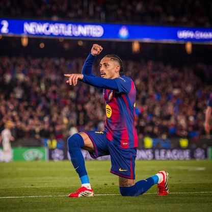 بعد إصابة رافينيا.. برشلونة ينتقد تغليب "أهداف تجارية على صحة اللاعبين"