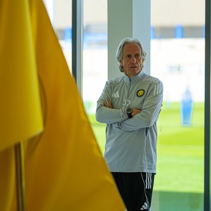 جيسوس مدرب النصر محبط من المنتخب السعودي ويتهرب من عبد الله الحمدان