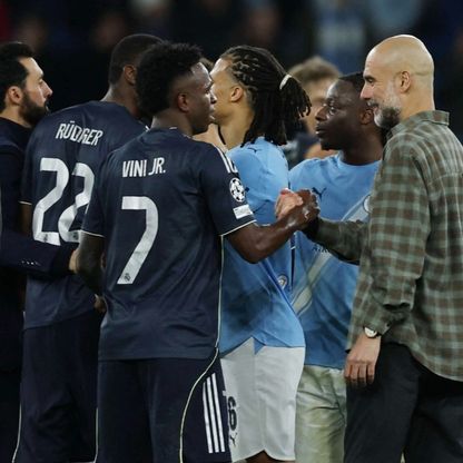 شاهد.. مشادة بين بيب غوارديولا وأنطونيو روديغر تنتهي بـ"قبلة طائرة"