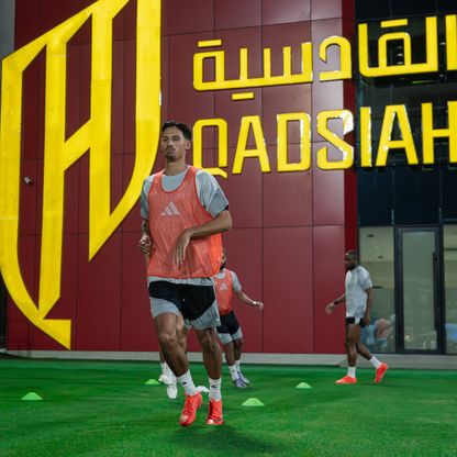 تيجاني ريندرز يبدأ مشواره بالدوري السعودي في قمة القادسية والاتحاد