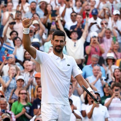 دجوكوفيتش نقل عائلته إلى اليونان بعد اتهامات بخيانة صربيا