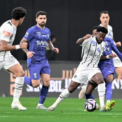 مدافع سعودي شاب يتفوّق على كل النجوم بمباراة الهلال والشباب