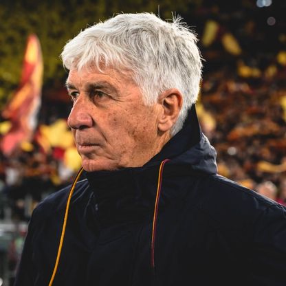 مدرب روما "فقد صوته" بسبب شجار داخل الغرف المغلقة