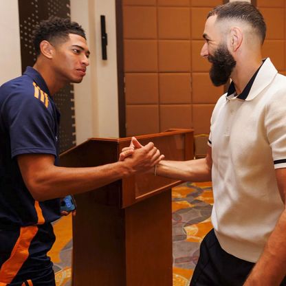 كريم بنزيما سيشجع ريال مدريد أمام برشلونة في نهائي كأس السوبر الإسباني