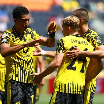 ما سر جلوس نجم دورتموند في حافلة ريال مدريد قبل مواجهة سان جيرمان؟