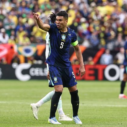 بعد الهزيمة أمام فرنسا.. كاسيميرو يدعم عودة نيمار للبرازيل