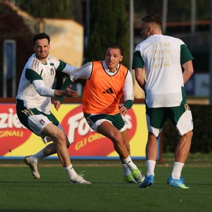 غاتي: هناك ثقل مسؤولية بلد بأكمله على عاتق لاعبي إيطاليا