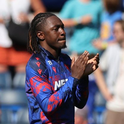 إلى أرسنال خلال ساعات.. مدرب بالاس يؤكد رحيل إيزي