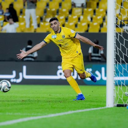 شاهد.. حمد الله يعادل رقماً تاريخياً في الدوري السعودي ويهدد السومة
