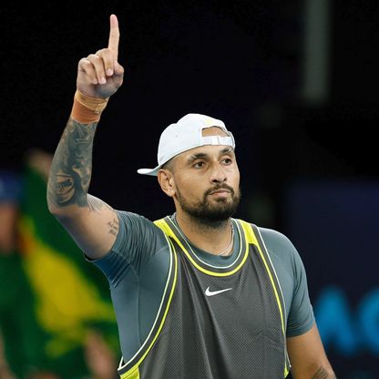 كيريوس يشكو "انعدام العدالة" بعد العقوبة المخففة لسينر