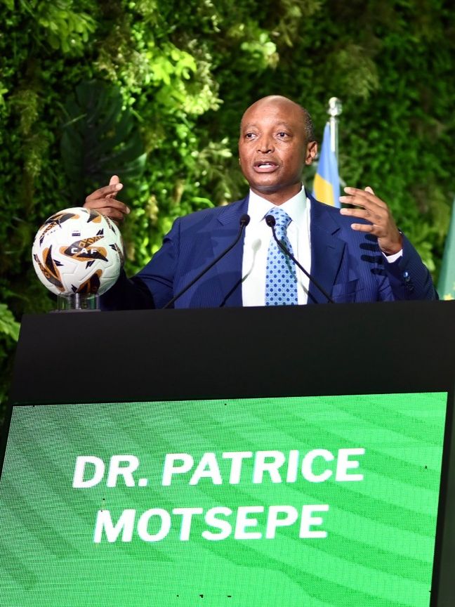 "كاف" يتراجع ويعلن إقامة كأس أمم إفريقيا كل عامين
