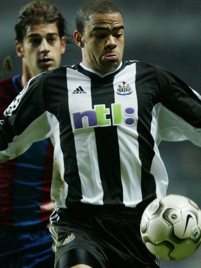 برشلونة في سانت جيمس بارك: حكايات 27 عاماً من المواجهات التاريخية