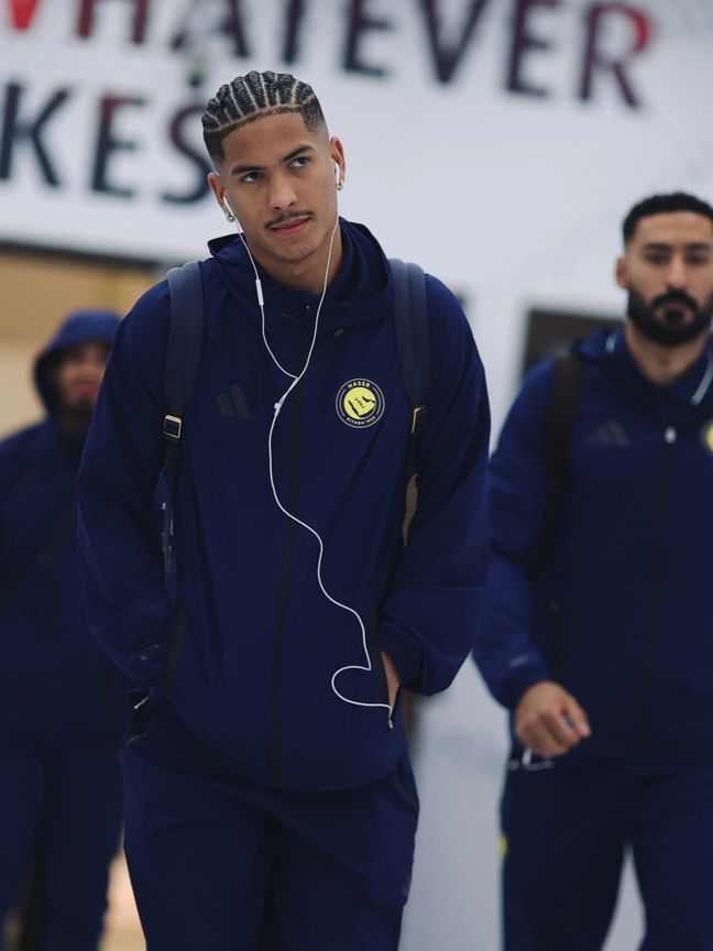 تشكيلة النصر الأساسية أمام الخليج في دوري روشن السعودي