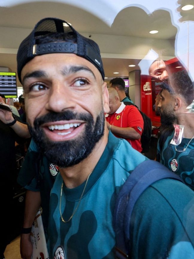 المدير الرياضي لبشيكتاش: قيم النادي أهم من محمد صلاح