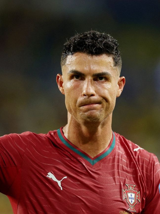 لماذا يشارك رونالدو في جميع مباريات كأس العالم دون استبداله؟