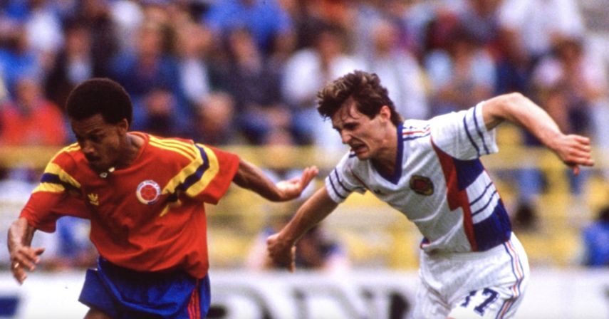 روبرت يارني بالقميص رقم 17 مع منتخب يوغوسلافيا في مونديال 1990