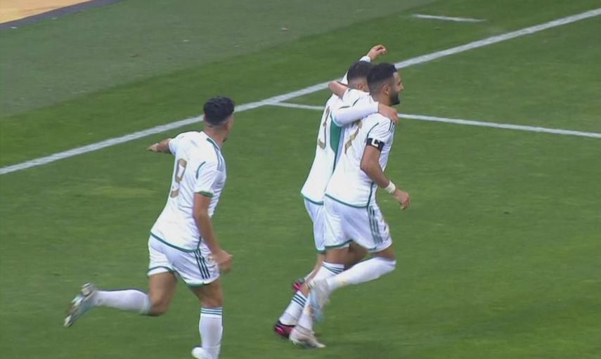 رياض محرز يسجل هدف فوز الجزائر أمام النيجر بتصفيات أمم إفريقيا 2023