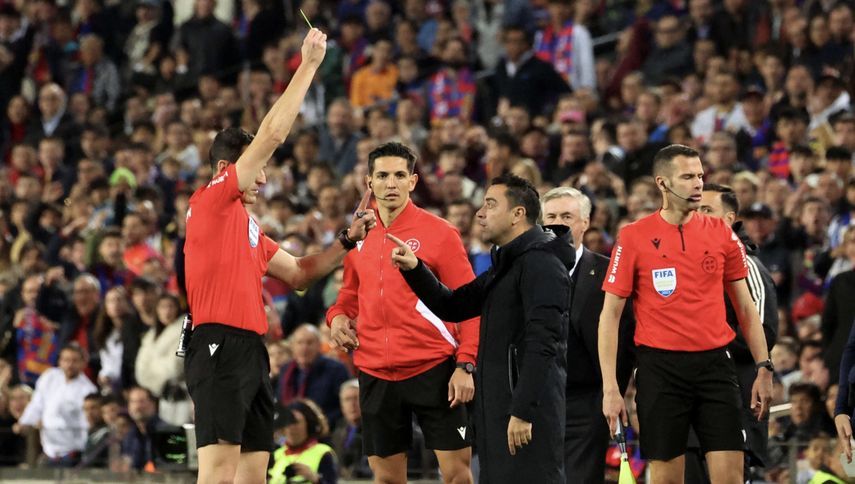 تشافي هيرنانديز في مباراة برشلونة وريال مدريد 5-6-2023 بكأس إسبانيا