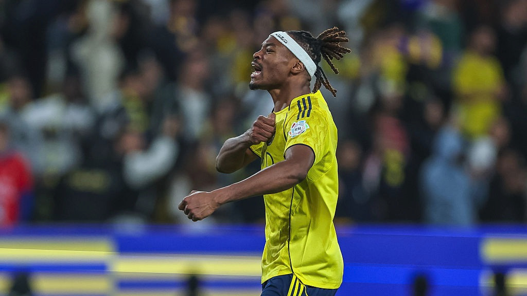بهدف سيماكان.. إنجاز فرنسي في ديربي الرياض بين النصر والهلال 