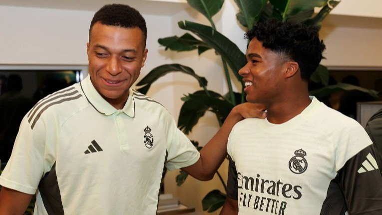 تشكيلة ريال مدريد المتوقعة ضد يوفنتوس.. هل يقود مبابي الهجوم؟ 