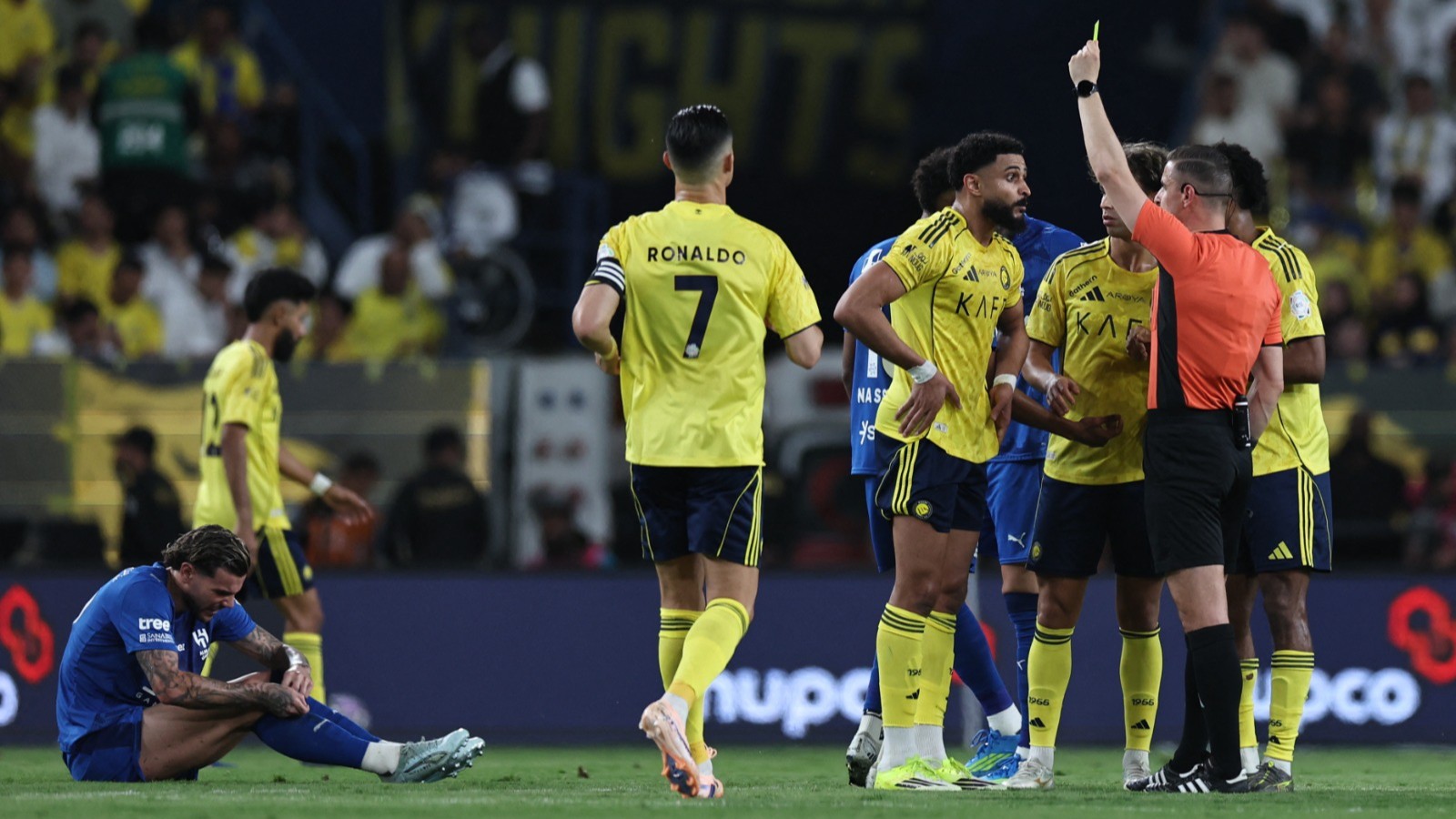 بث مباشر.. نهاية الشوط الأول بتقدم النصر 1-0 على الهلال 