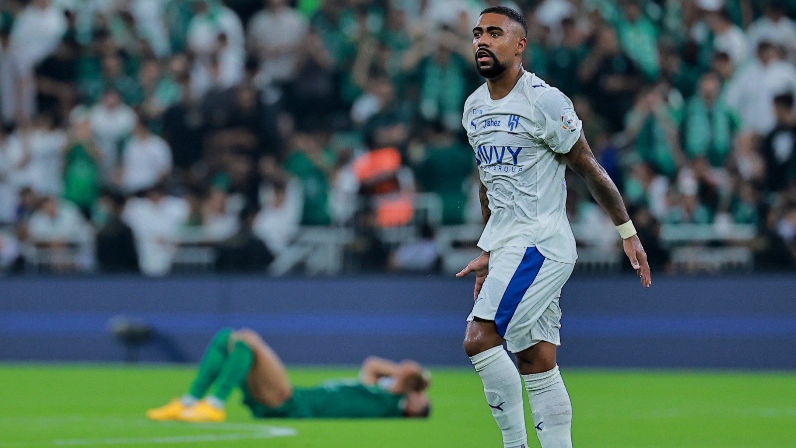 بث مباشر.. الهلال يتقدّم على الأهلي بثلاثية ومالكوم يخرج مصاباً 