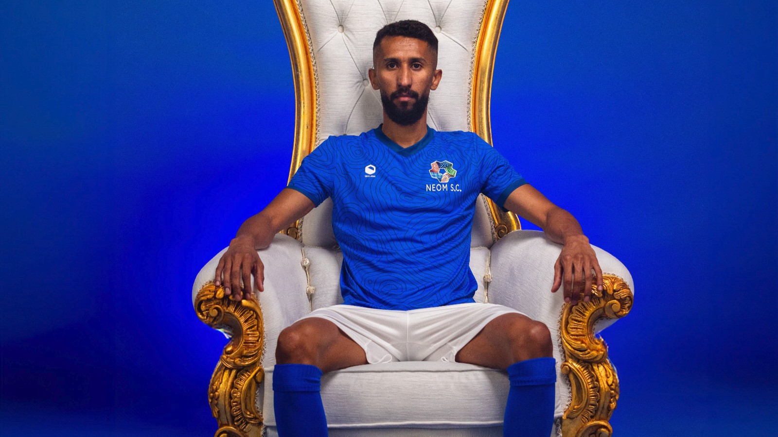 لماذا غادر سلمان الفرج "غاضباً" ملعب المباراة بسيارته الخاصة؟ 