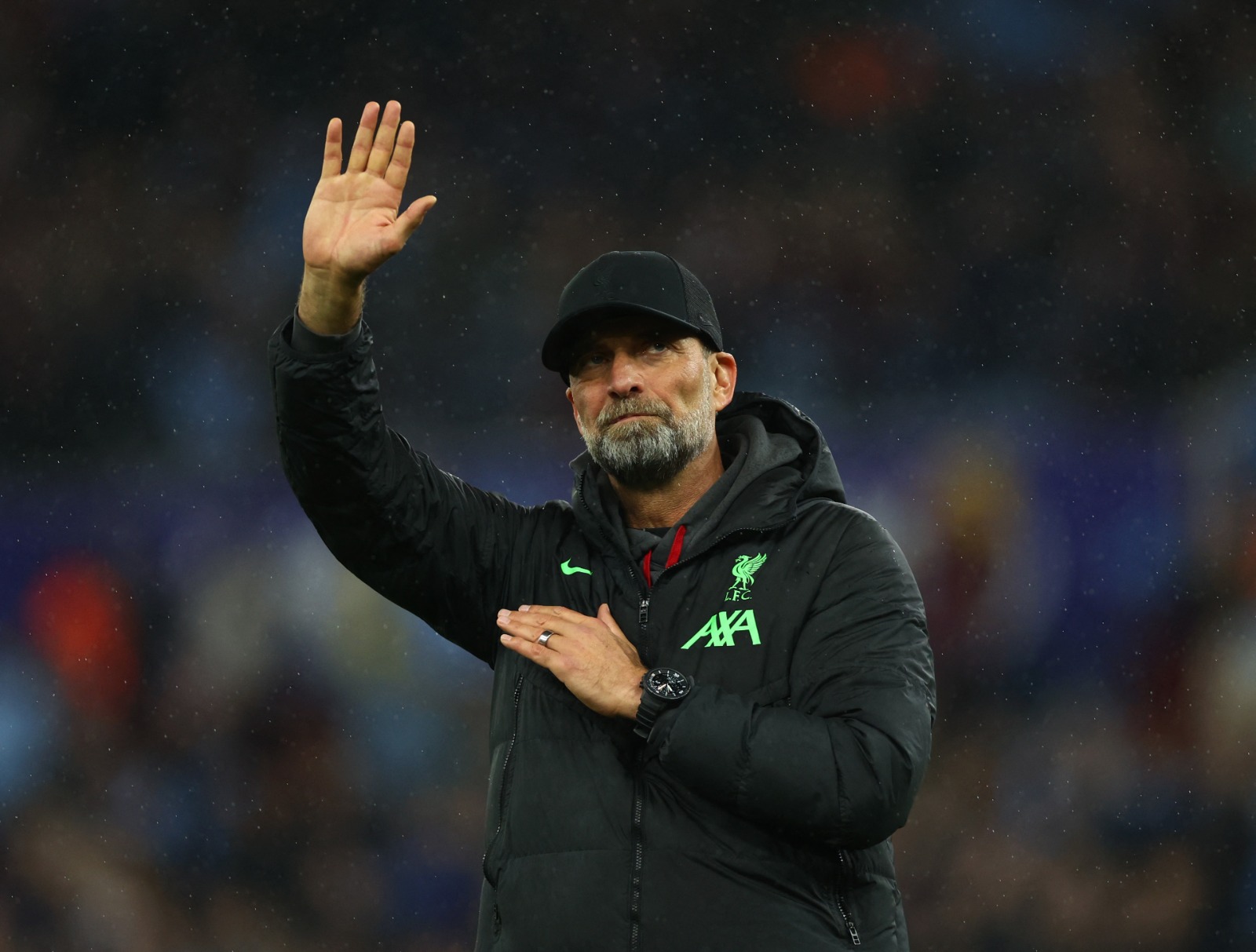 يورغن كلوب مدرب ليفربول يُودع جمهور فريقه بعد مواجهة أستون فيلا - 13 مايو 2024
