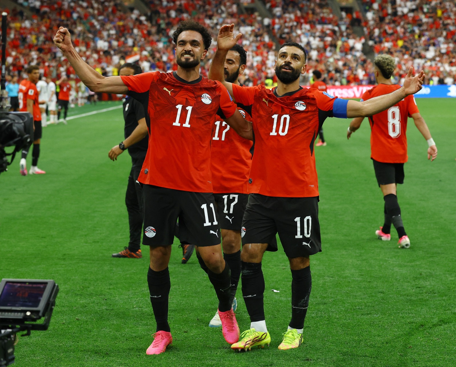 محمد صلاح يحتفل مع مصطفى زيكو بهدفه مع مصر أمام نيوزيلندا بكأس العالم - 21 يونيو 2026